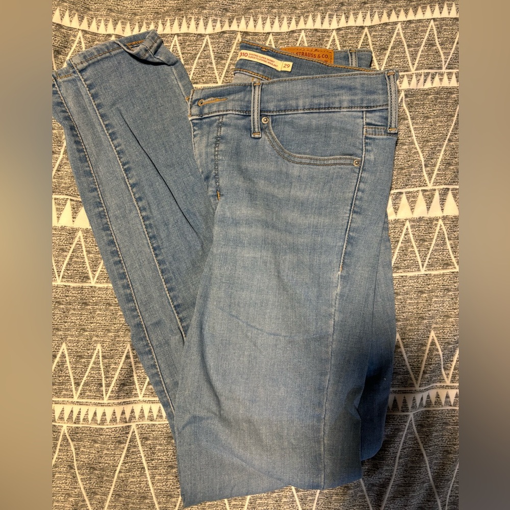 Levi 310 shaping super skinny